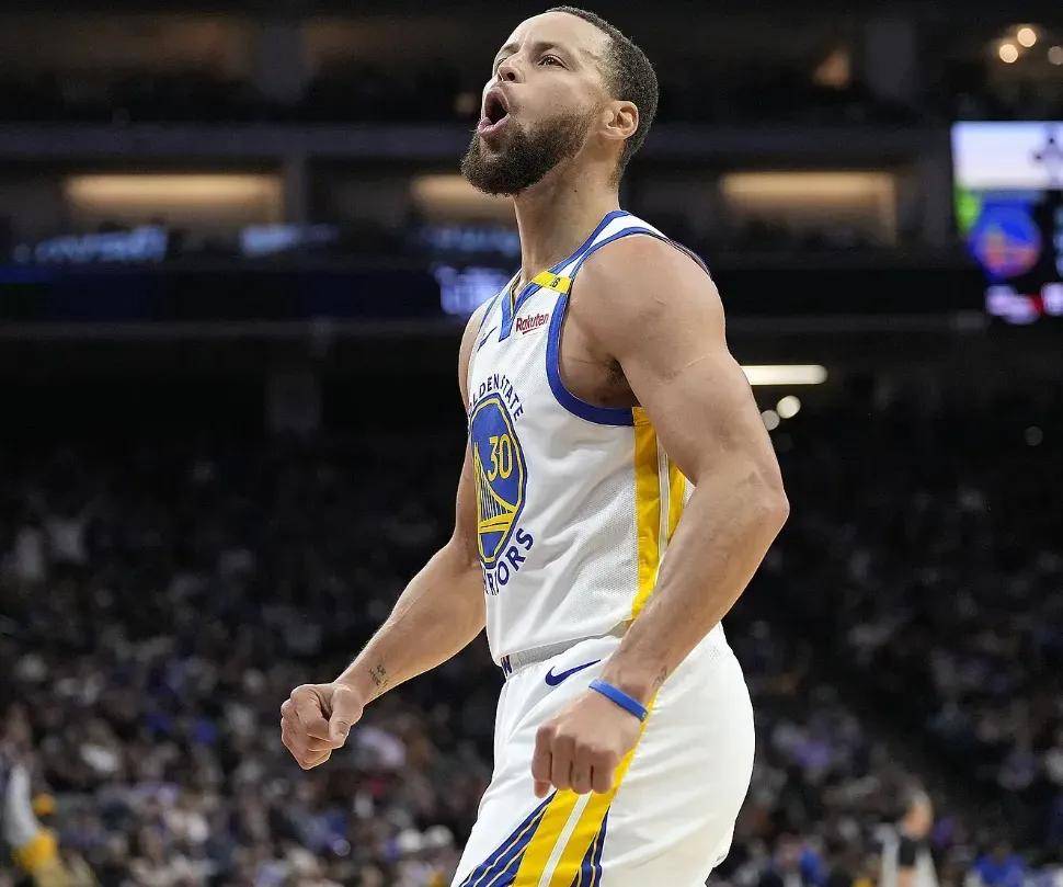 表现优异引发热议！，阿扎伦卡在中国队比赛中重要助攻上演精彩一战的简单介绍-爱游戏体育